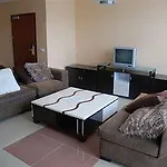 Aparthotel Plaza