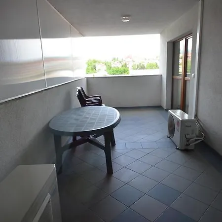 特普利莱广场酒店 公寓式酒店 特普利采