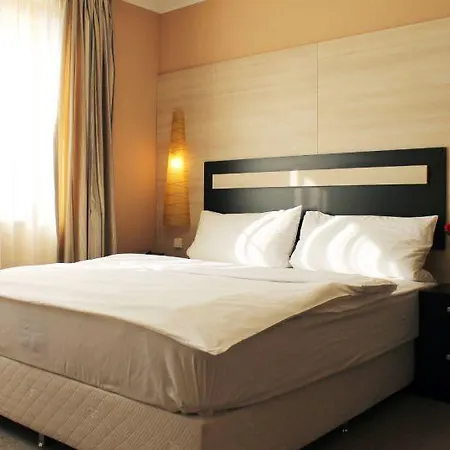 Plaza Aparthotel