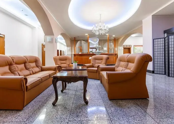 Aparthotel Plaza