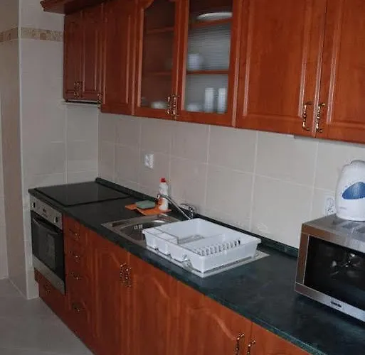 Ξενοδοχείο με διαμερίσματα Plaza 4*